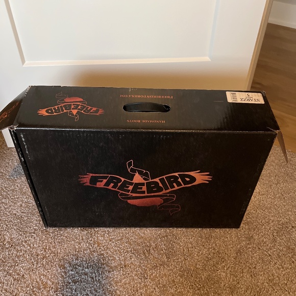 New never worn Freebird Starzz size 5 boots - Picture 5 of 5